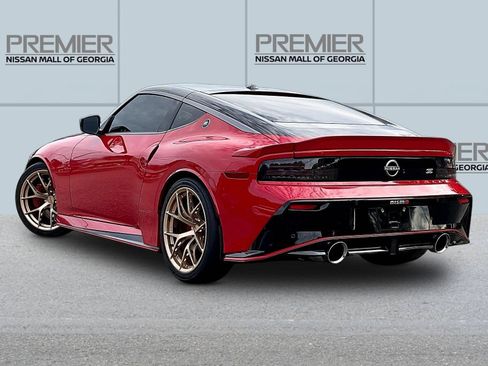 Certified 2025 Nissan Z NISMO w/ Floor Mat Package RWD image 5
