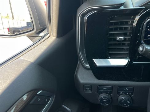 Used 2022 Chevrolet Silverado 1500 LT image 20