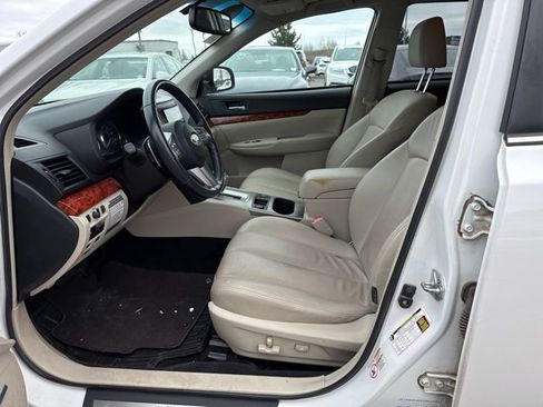 Used 2011 Subaru Outback 2.5i Limited w/ PWR Moonroof Pkg image 13