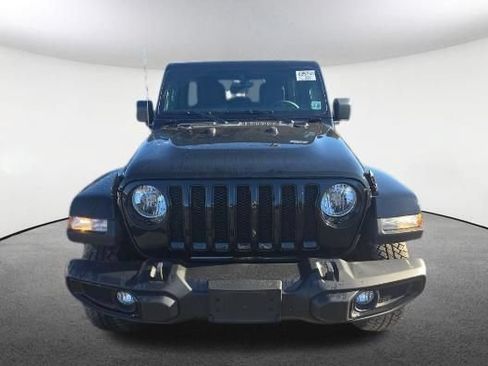 Used 2023 Jeep Wrangler Unlimited Sahara AWD/4WD image 2
