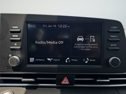 Certified 2026 Hyundai Elantra Hybrid FWD image 16