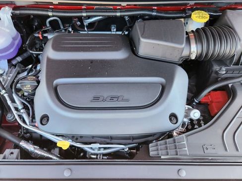 New 2026 Chrysler Pacifica Select image 23