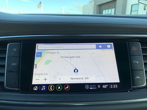 Used 2023 Buick Enclave Essence image 23