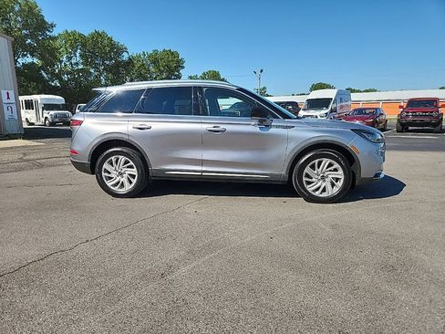 Used 2022 Lincoln Corsair FWD image 4