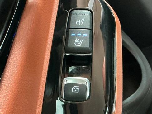 Used 2023 Kia Carnival SX Prestige FWD image 20