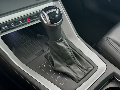 Used 2024 Audi Q3 2.0T Premium AWD/4WD image 24