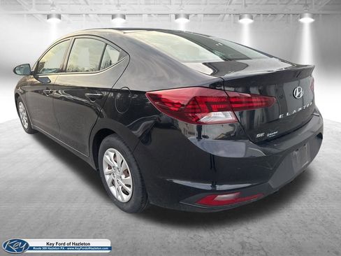 Used 2019 Hyundai Elantra SE w/ Cargo Package image 5