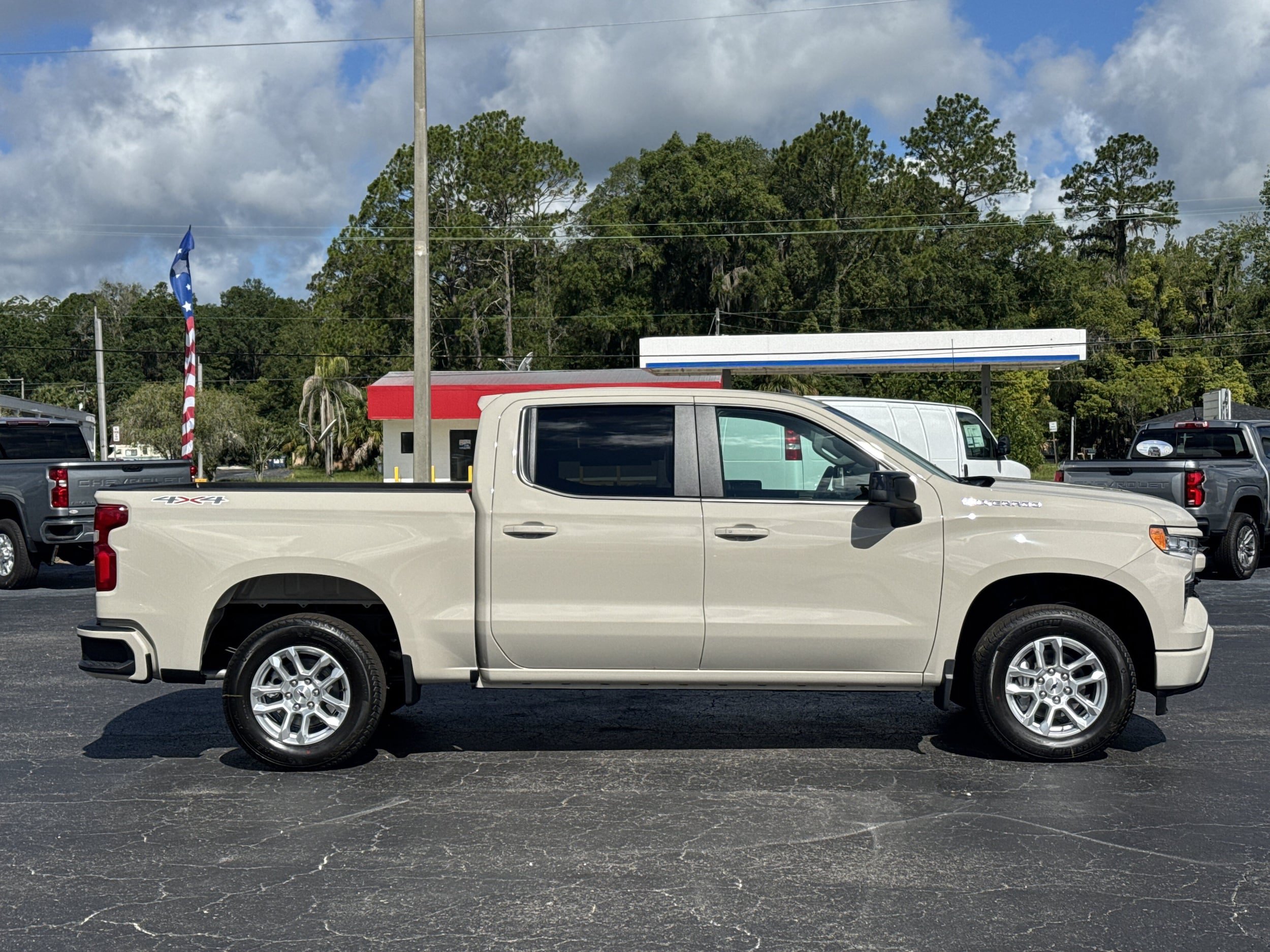 New 2026 Chevrolet Silverado 1500 RST AWD/4WD image 9