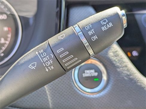 New 2025 Cadillac XT6 Luxury image 29