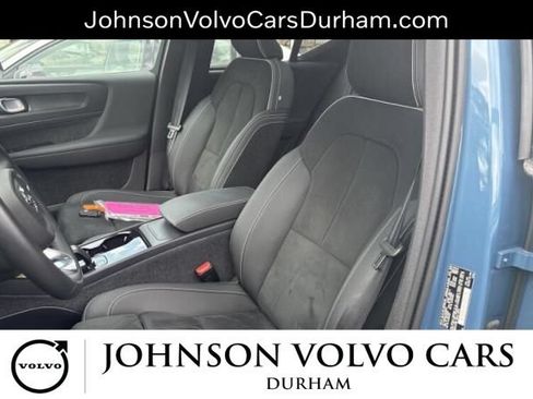 Used 2024 Volvo XC40 Recharge Plus w/ Protection Package Premier RWD image 8