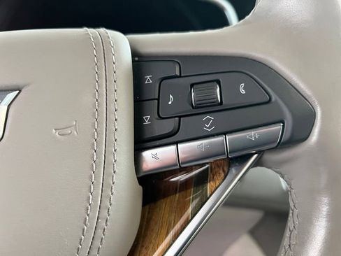 Used 2021 Cadillac Escalade Premium Luxury Platinum image 20