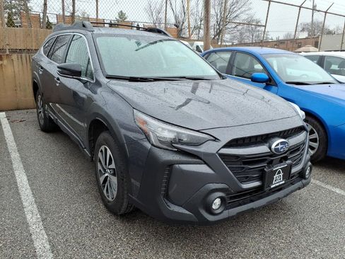 Certified 2023 Subaru Outback Premium image 1