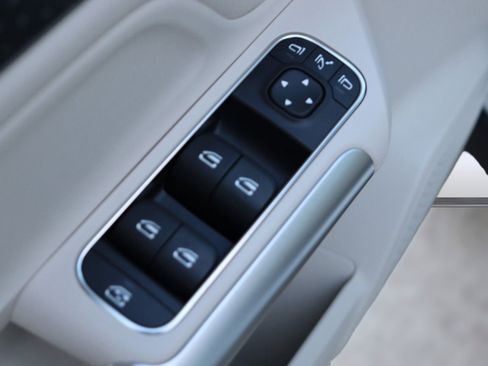 Used 2025 Mercedes-Benz GLA 250 image 29