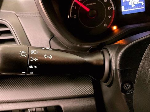 Used 2018 Subaru Impreza 2.0i Premium image 30