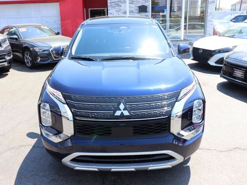 Used 2024 Mitsubishi Outlander AWD image 9