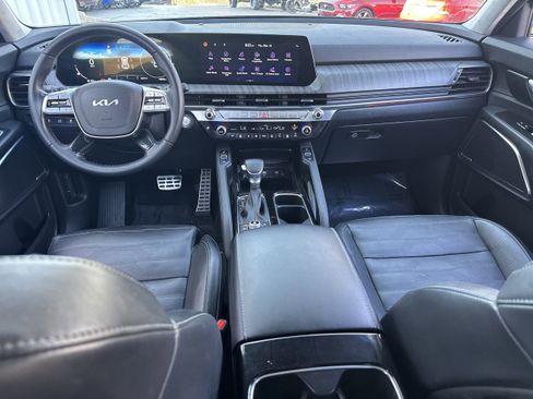 Used 2024 Kia Telluride SX Prestige w/ Towing Package image 22