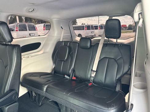 Used 2021 Chrysler Voyager Lxi FWD image 22
