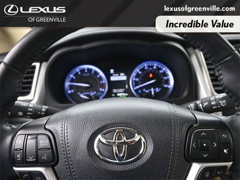 Used 2019 Toyota Highlander Limited image 14