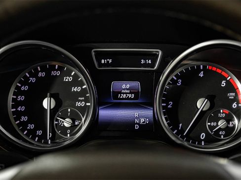 Used 2015 Mercedes-Benz GL 320 BlueTEC 4MATIC image 18