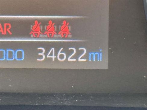 Used 2022 Toyota RAV4 XLE image 26