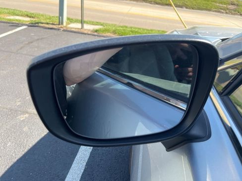 Used 2023 MAZDA CX-9 Touring image 12