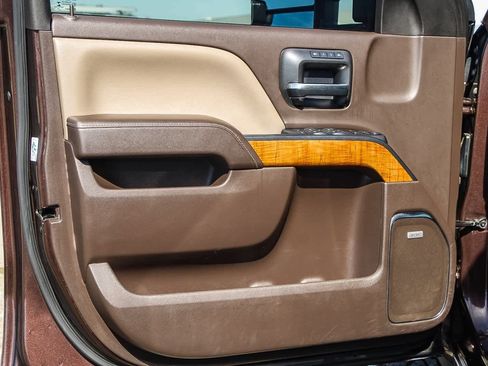 Used 2016 GMC Sierra 2500 SLT w/ Duramax Plus Package image 12