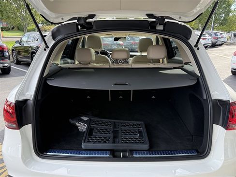 Certified 2022 Mercedes-Benz GLC 300 4MATIC image 32