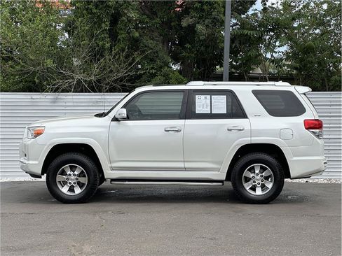 Used 2012 Toyota 4Runner SR5 w/ Convenience Pkg AWD/4WD image 13