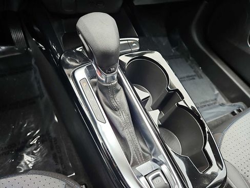 Used 2025 Chevrolet Trax LT image 15