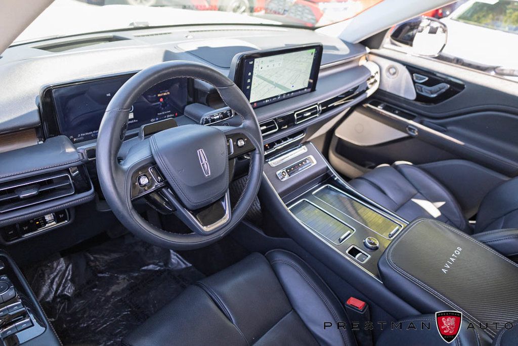 Used 2025 Lincoln Aviator Reserve w/ Equipment Group 201A AWD/4WD image 21