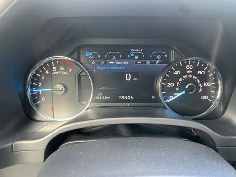 Used 2019 Ford F150 Lariat w/ FX4 Off-Road Package image 16