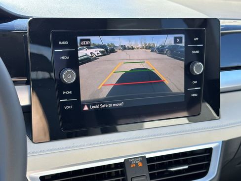 New 2026 Volkswagen Taos SE image 28