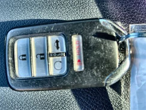 Used 2018 Honda Accord EX image 21