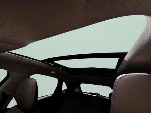 Used 2022 Ford Escape Titanium w/ Class II Trailer Tow Package image 39