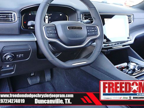 New 2025 Jeep Wagoneer L Series II image 26