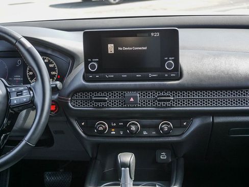 Used 2025 Honda HR-V Sport image 15