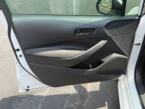Used 2024 Toyota Corolla LE FWD image 28