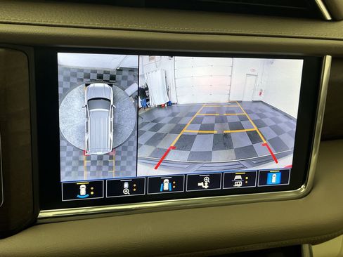 Certified 2021 GMC Yukon Denali w/ Denali Ultimate Package image 6