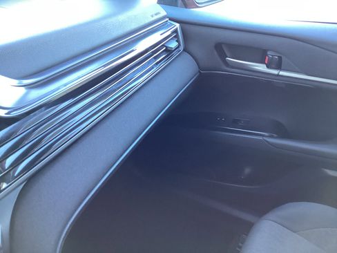 Certified 2025 Toyota Camry LE image 30