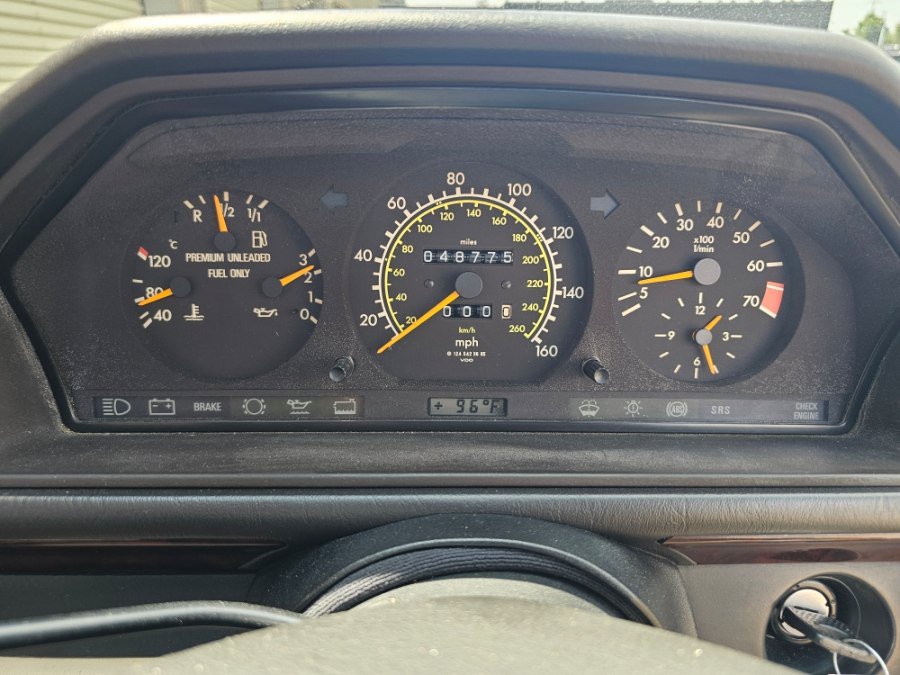 Used 1994 Mercedes-Benz E 320 Convertible image 5