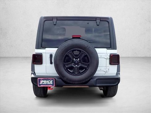 Used 2021 Jeep Wrangler Unlimited Sport AWD/4WD image 3