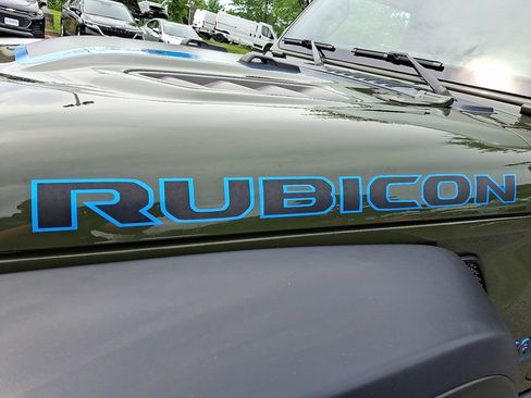 Used 2024 Jeep Wrangler Unlimited Rubicon 4xe AWD/4WD image 31