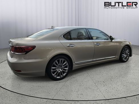 Used 2015 Lexus LS 460 w/ Comfort Package image 5