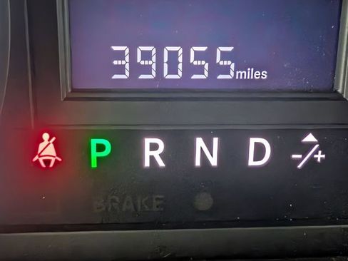 Used 2020 Dodge Grand Caravan SE FWD image 18