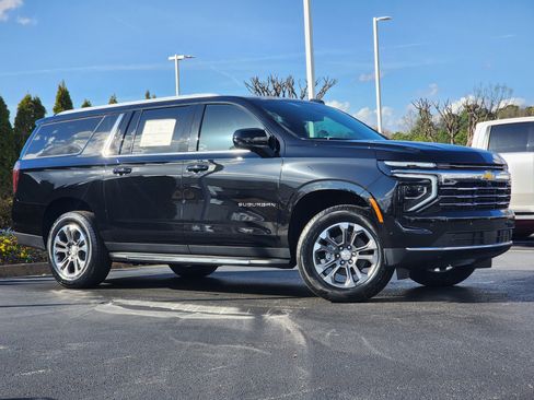 New 2026 Chevrolet Suburban LS image 2