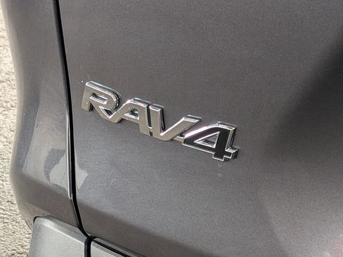 Certified 2025 Toyota RAV4 XLE AWD/4WD image 30
