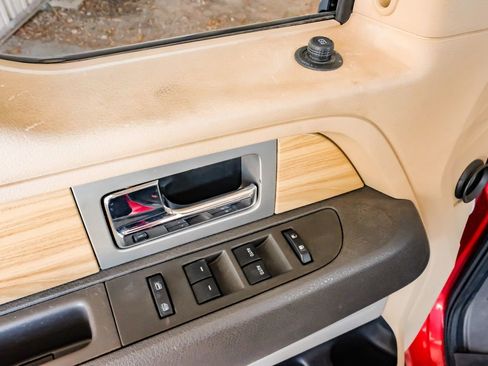 Used 2011 Ford F150 Lariat w/ Lariat Plus Pkg image 44