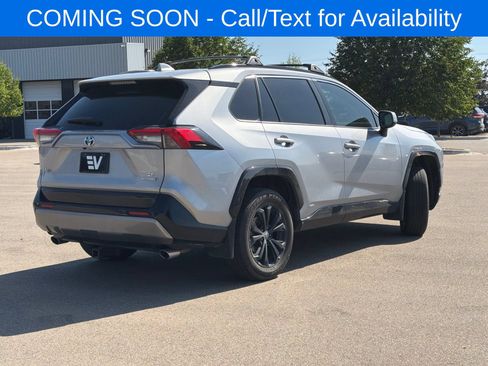 Used 2022 Toyota RAV4 SE w/ Convenience Package AWD/4WD image 5