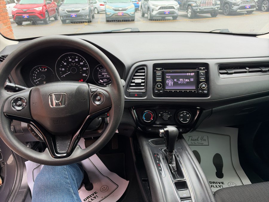 Used 2017 Honda HR-V LX image 21