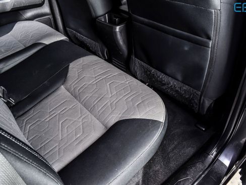 Used 2022 Toyota Tacoma TRD Sport image 21